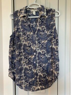 H&M Paisley Sleeveless Blouse Blue White Button Front Top Casual Chic